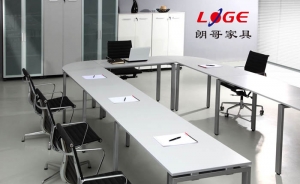 定制會議桌時我們需要注意哪些方面？